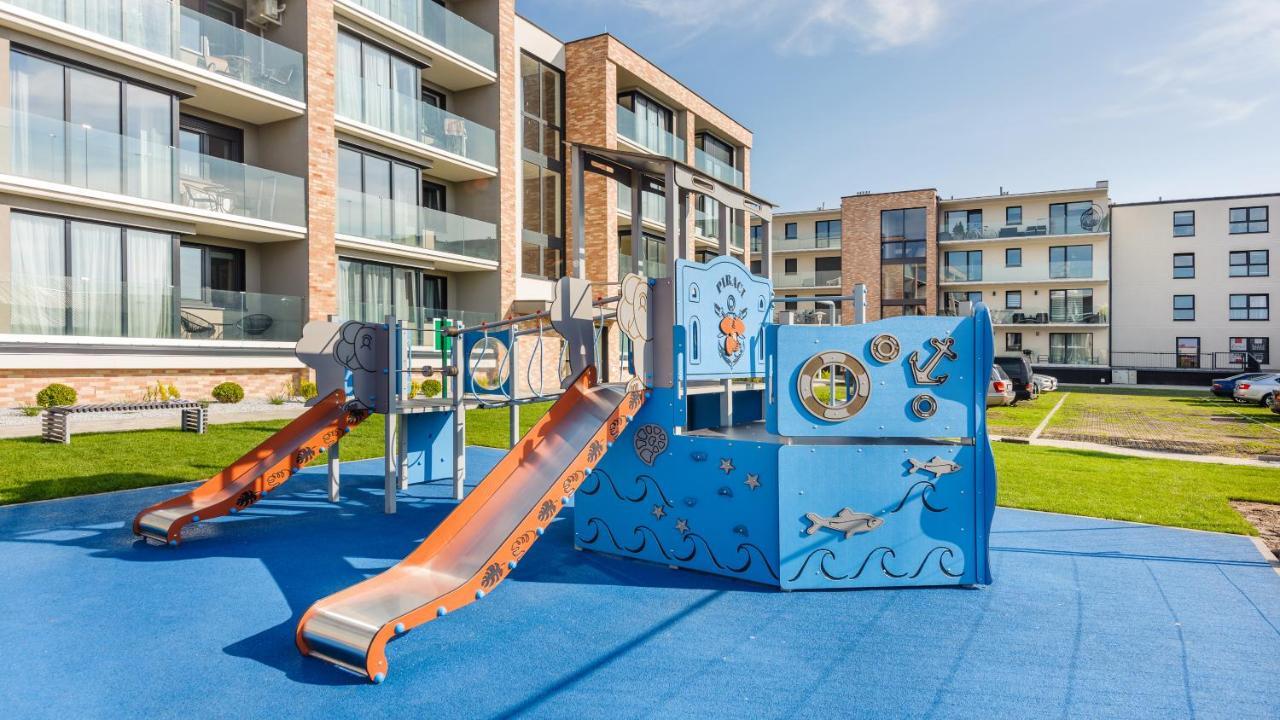 Apartamenty Simply Perlowa Przystan - Holiday City Kołobrzeg Exteriör bild